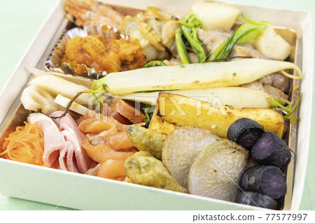 French cuisine takeaway 77577997