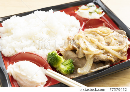 Delicious pork ginger-grilled lunch Delicious pork ginger-grilled lunch 77579452