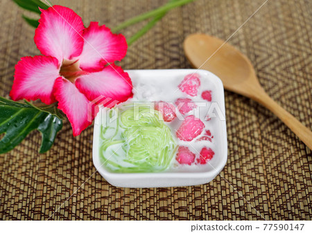 Thai dessert. Water Chestnuts in Coconut Milk. Tub Tim Grob. Thai dessert. Water Chestnuts in Coconut Milk. Tub Tim Grob. 77590147
