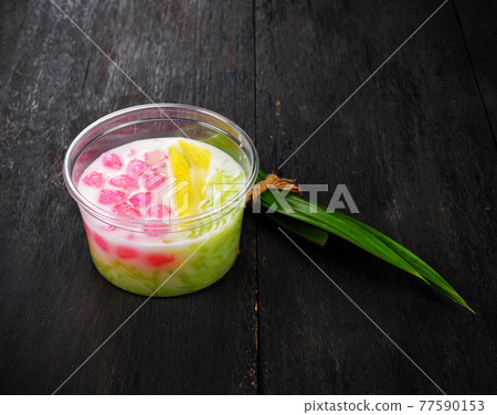 Thai dessert. Water Chestnuts in Coconut Milk. Tub Tim Grob. Thai dessert. Water Chestnuts in Coconut Milk. Tub Tim Grob. 77590153