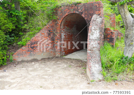 二之島“彈藥儲存隧道” 77593391
