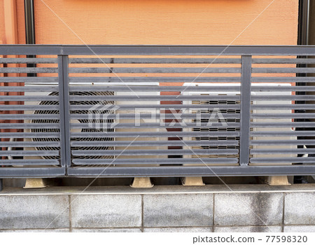 Outdoor unit of air conditioner Outdoor unit of air conditioner 77598320