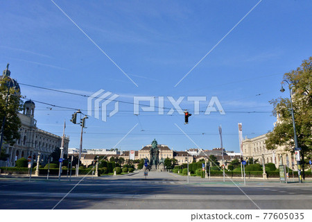 Maria Theresia Square in Vienna, Austria Maria Theresia Square in Vienna, Austria 77605035
