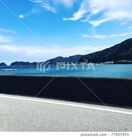 海和天空和山脈 海和天空和山脈 77605954
