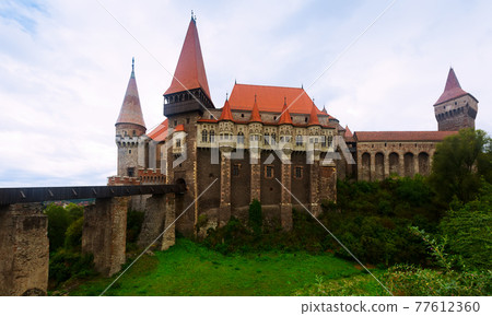 Corvin Castle on elevated rock, Romania Corvin Castle on elevated rock, Romania 77612360