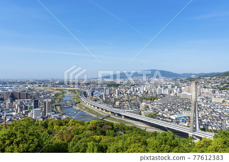 [Osaka] Scenery from Satsukiyama Hidebodai, Ikeda City on a sunny day 77612383