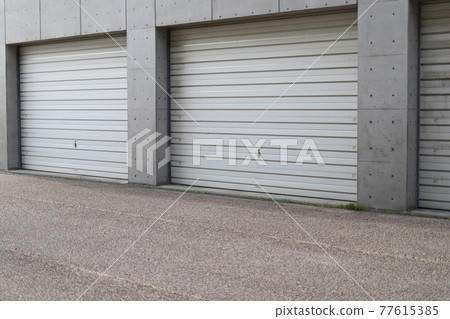 內置車庫 77615385