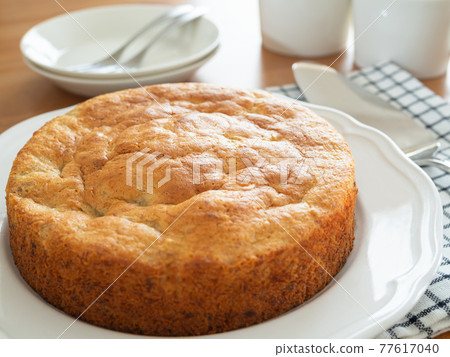 Banana cake (hall) Banana cake (hall) 77617040