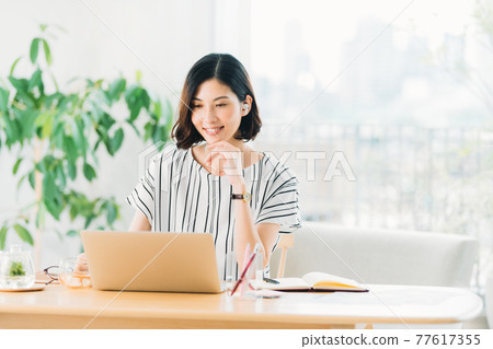 女士休閒 77617355