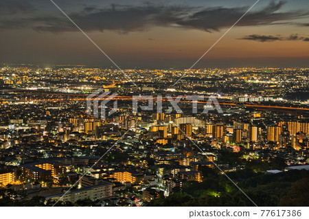 Night view of Osaka from Mayudaira Observatory in Ikeda City, Osaka Prefecture 77617386