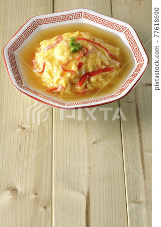 Chinese style omelet rice with red bean paste, Tenshin rice 77618690