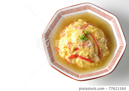 Chinese-style omelet rice with red bean paste, Tianjin rice photographed on a white background (overhead view) 77621160