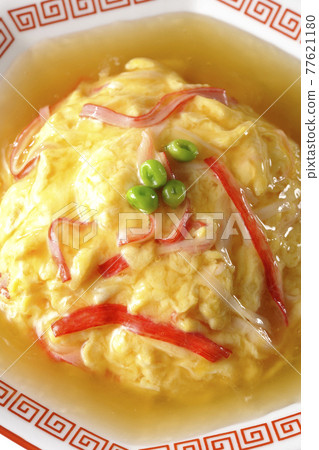 Chinese style omelet rice with red bean paste, Tianjin rice taken from a bird's-eye view Chinese style omelet rice with red bean paste, Tianjin rice taken from a bird's-eye view 77621180