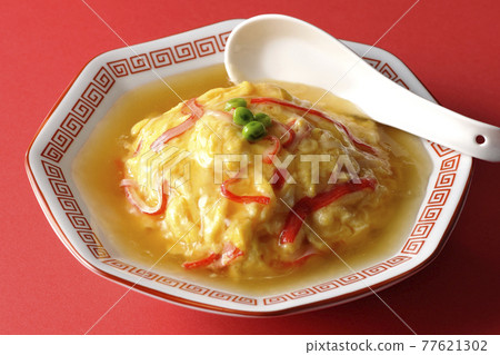 Chinese-style omelet rice with red bean paste, Tianjin rice and lotus 77621302
