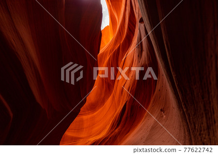 The natural beauty of Antelope Canyon 77622742