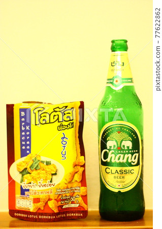 Popular tourist destination Thai gourmet Pad Thai / changbeer / Mango Shake / Larb / Tom Yum Kung 77622862