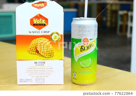 Popular tourist destination Thai gourmet Pad Thai / changbeer / Mango Shake / Larb / Tom Yum Kung Popular tourist destination Thai gourmet Pad Thai / changbeer / Mango Shake / Larb / Tom Yum Kung 77622864