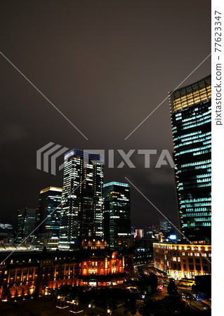 東京站的夜晚還在繼續 東京站的夜晚還在繼續 77623347