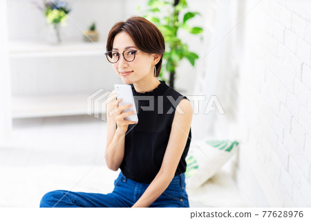 女智能手機，庫爾扎家 77628976