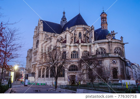 From Nelson Mandela Park (Les Halles) in Paris to Saint-Eustache Church (Eglise Saint-Eus) 77630758