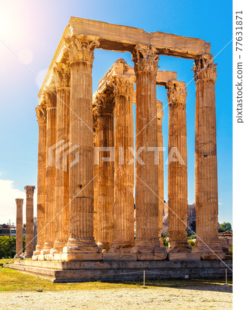 Zeus temple in sunlight, Athens, Greece Zeus temple in sunlight, Athens, Greece 77631871