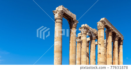 Temple of Zeus on blue sky background, Athens, Greece 77631878