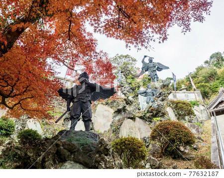北鎌倉/建長寺:半山房的秋葉與天狗 北鎌倉/建長寺:半山房的秋葉與天狗 77632187