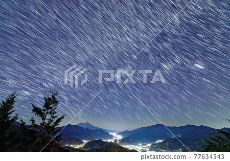 Night view of Mt. Fuji and the starry sky / Tsuru city seen from Mt. Kuki / Tenguiwa 77634543