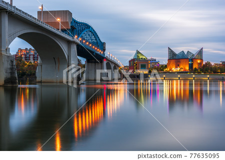Chattanooga, Tennessee, USA downtown skyline on the Tennessee River 77635095