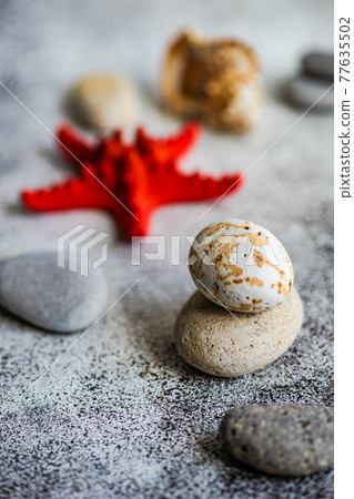 Summer time card concept 77635502