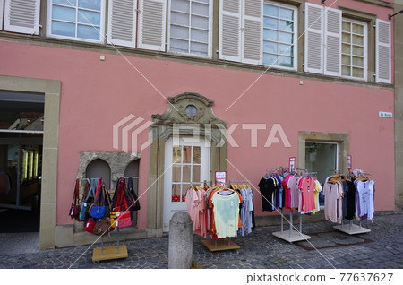 古老的歐洲街道（Schwäbisch Hall，德國/精品店） 77637627