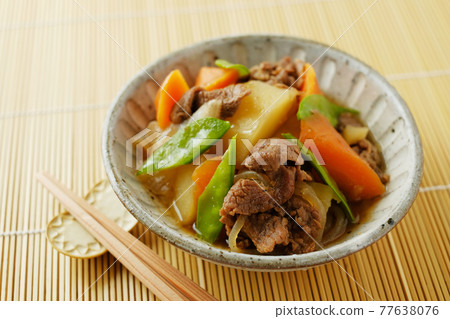 Meat and potatoes 77638076