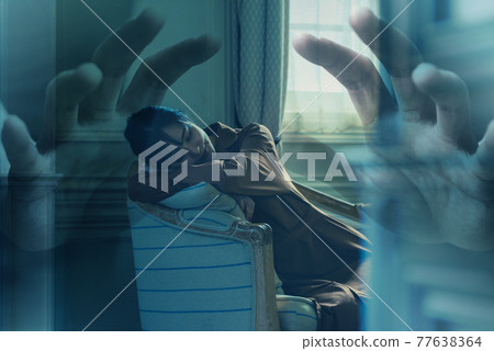 Sofa and ladies Sofa and ladies 77638364