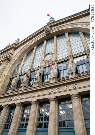 法國巴黎北站歷史悠久的石製車站大樓 77638683