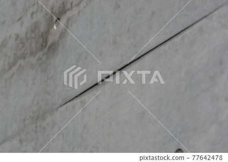 Mismatch of concrete (step) 77642478
