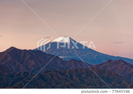 從久木山看日出時的富士山 從久木山看日出時的富士山 77645596