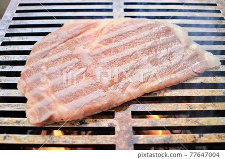 Delicious steak 77647004