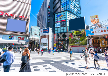 <Osaka Prefecture> Namba Station/Downtown <Osaka Prefecture> Namba Station/Downtown 77652031