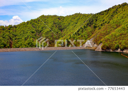 Naramata Dam is another lake 77653443