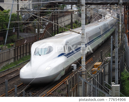 Shinkansen N700S J5 formation near Yamashina 77654906
