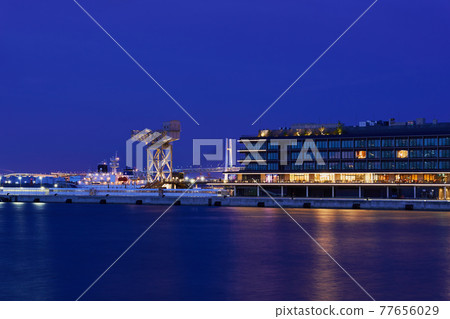 橫濱 橫濱港海岸的夜景 橫濱 橫濱港海岸的夜景 77656029