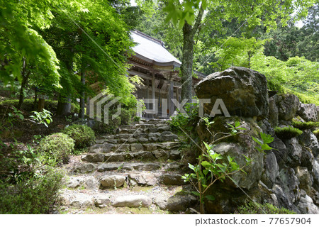 滋賀縣長濱市石通寺正殿 滋賀縣長濱市石通寺正殿 77657904