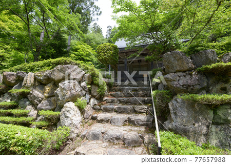 滋賀縣長濱市石通寺正殿 77657988