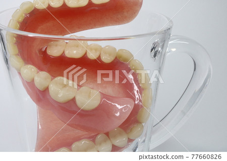牙 牙 77660826