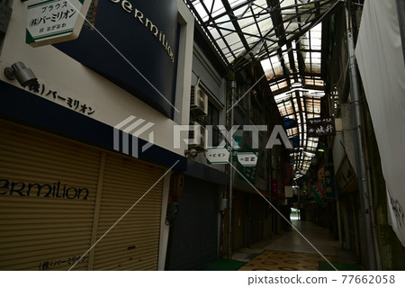 Landscape of lonely wholesale district and Shutter Street 77662058