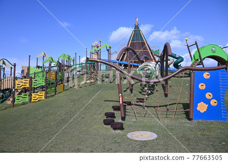 Takefu Central Park Tatsuma-chan Square during Golden Week Cute playset Fun scenery Takefu Central Park Tatsuma-chan Square during Golden Week Cute playset Fun scenery 77663505