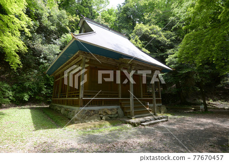 滋賀縣長濱市鮮青雞足寺正殿 77670457