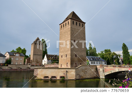2020 年 8 月,法國斯特拉斯堡的 Ponts Couverts 橋 2020 年 8 月,法國斯特拉斯堡的 Ponts Couverts 橋 77670659