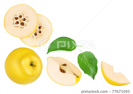 Fresh quince with half and slices isolated on the white background with clipping path and full depth of field. Top view. Flat lay 77671093