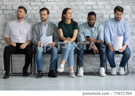 Bored vacancy applicant waiting for appointment with employee too long Bored vacancy applicant waiting for appointment with employee too long 77672769